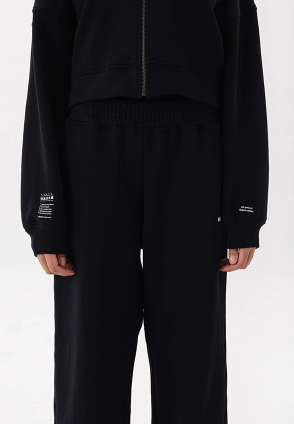 15.12Misaga-835_2333x_11zon