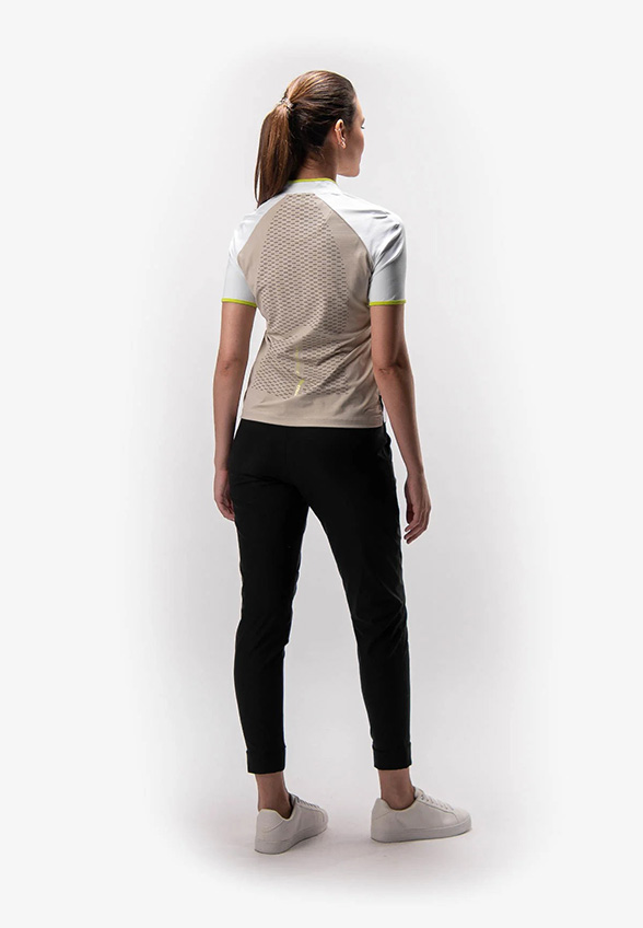 1712518662_01_04_11zon