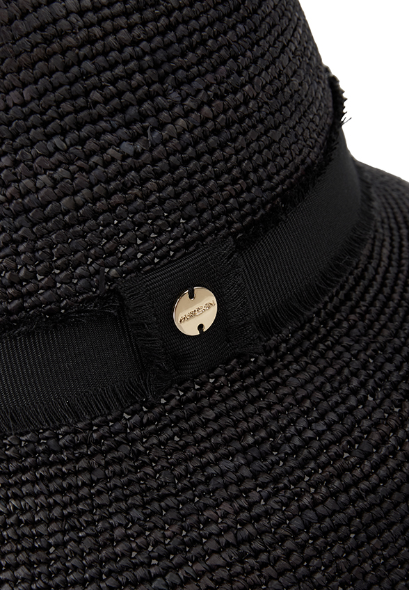 Marc-Cain-Co_FrühjahrSommer-2024_900_WC H1.05 Z36 (1)