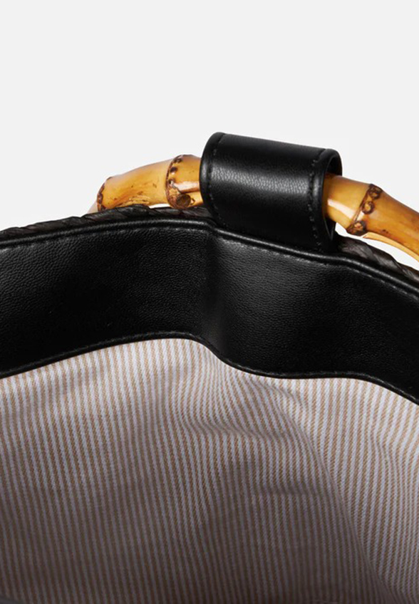 straw-bucket-bag-bamboo-4_700x_11zon