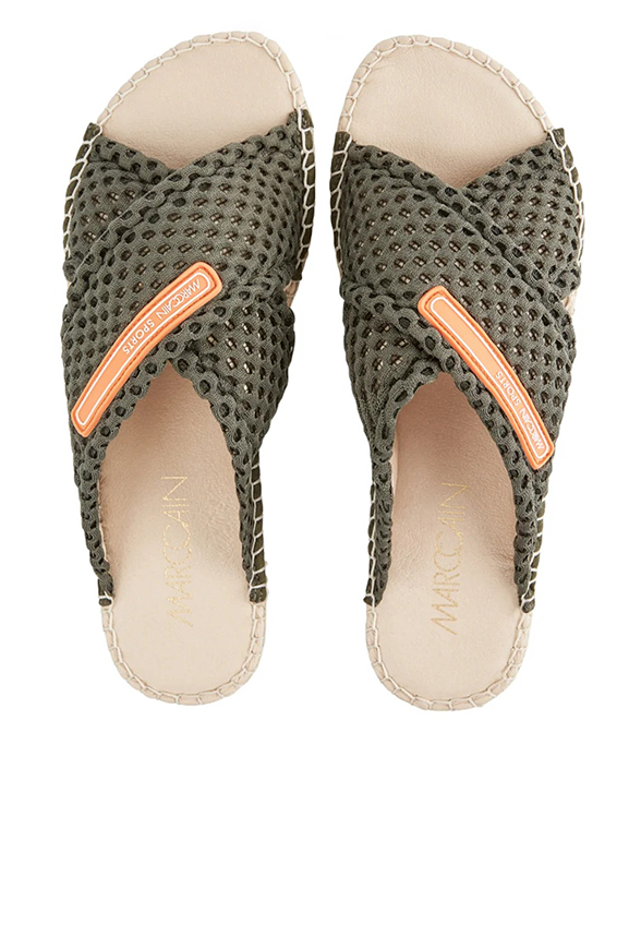 QBSI.05J03.592_2-1142x1481 (1)_11zon