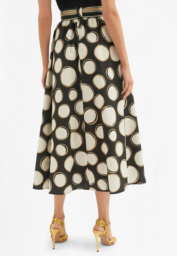 Пола-TUSCANIA-черно-бяла-визия-отзад-min