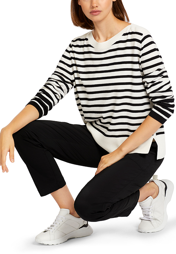 Marc-Cain-Sp_FrühjahrSommer-2023_190_US-41.12-M74 (4)